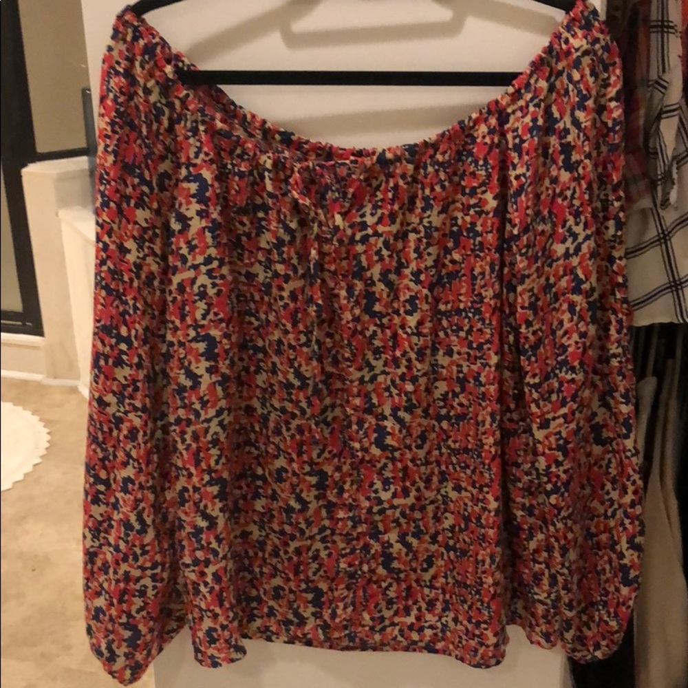 Long sleeve blouse (red,navy and cream)